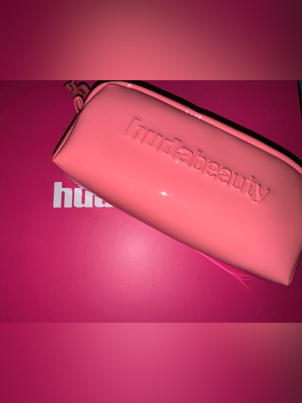 HUDA BEAUTY TRAVEL BAG 👛